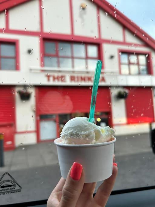 Molly's Larne